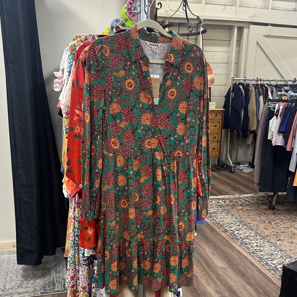 Boden long sleeve green dress with pink and orange floral design new with tags